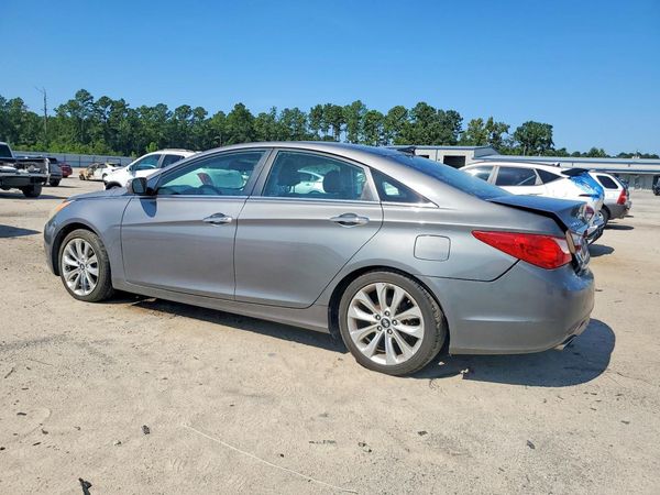 2012 HYUNDAI SONATA Middle level