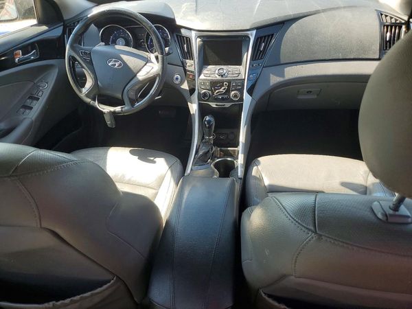 2012 HYUNDAI SONATA Middle level