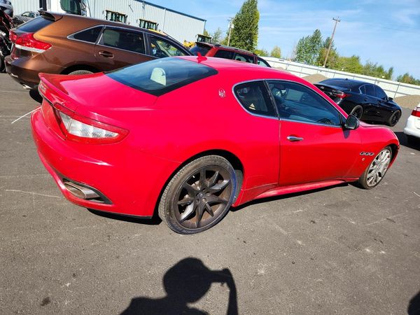 2014 MASERATI GRANTURISMO