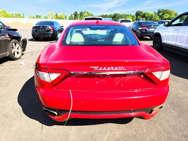 2014 MASERATI GRANTURISMO
