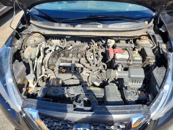 2020 NISSAN KICKS — Engine bay