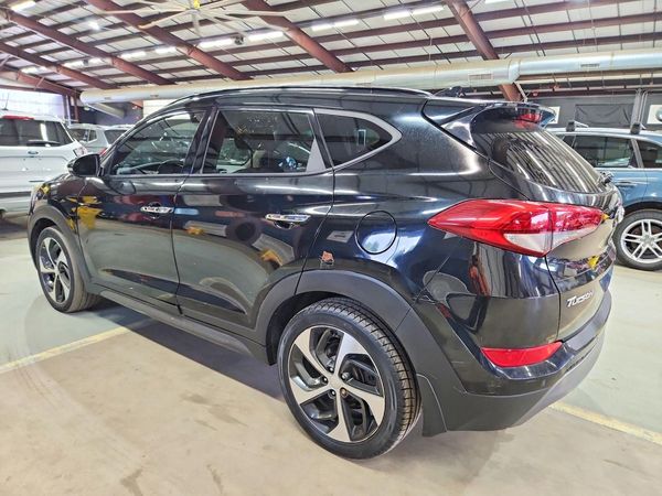 2016 HYUNDAI TUCSON