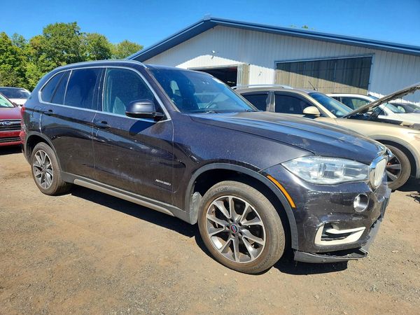 2017 BMW X5 xDrive35i — Passenger 3/4