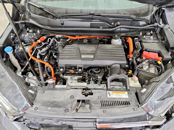 2020 HONDA CR-V — Engine bay