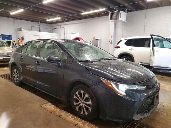 2022 TOYOTA COROLLA LE