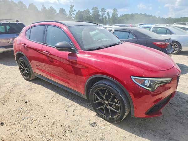 2019 ALFA ROMEO STELVIO — Passenger 3/4