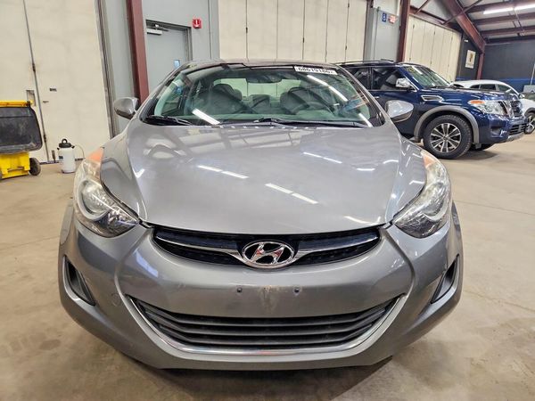 2013 HYUNDAI ELANTRA