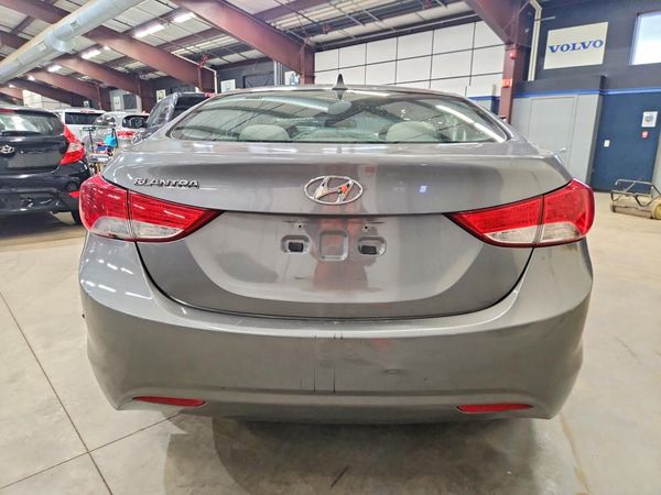 2013 HYUNDAI ELANTRA