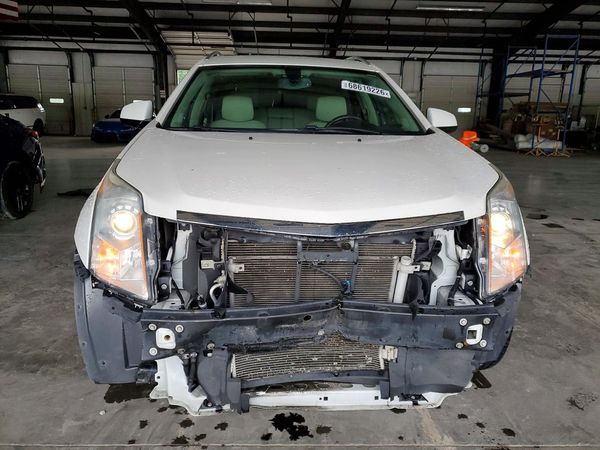2016 CADILLAC SRX Luxury