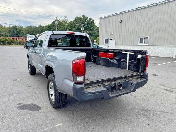 2019 TOYOTA TACOMA SR5