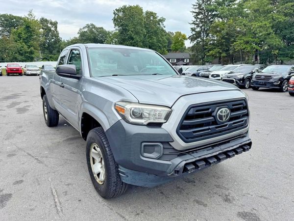 2019 TOYOTA TACOMA SR5