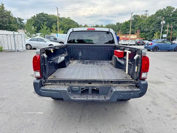 2019 TOYOTA TACOMA SR5