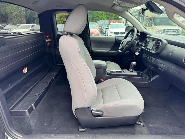 2019 TOYOTA TACOMA SR5