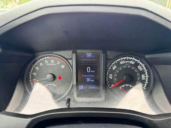 2019 TOYOTA TACOMA SR5