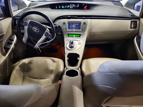 2014 TOYOTA PRIUS