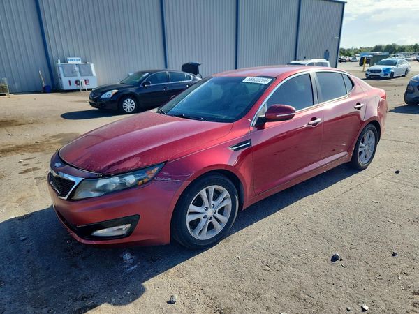 2013 KIA OPTIMA — Front 3/4