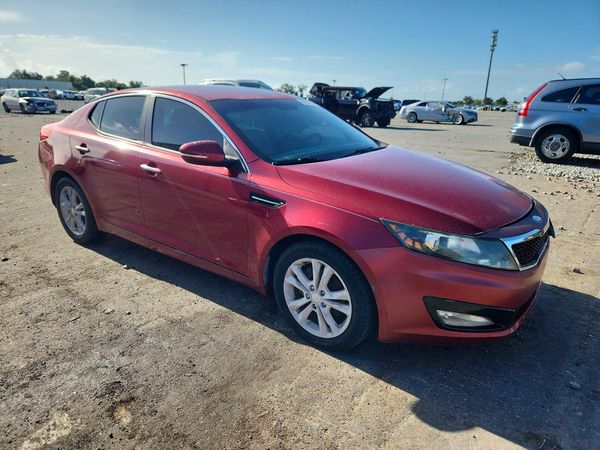 2013 KIA OPTIMA — Passenger 3/4