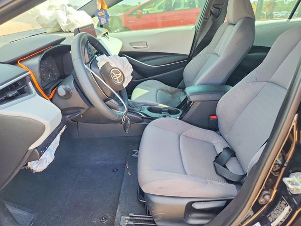 2025 TOYOTA COROLLA — DENT