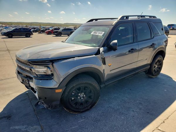 2025 FORD BRONCO BADLANDS — Front 3/4