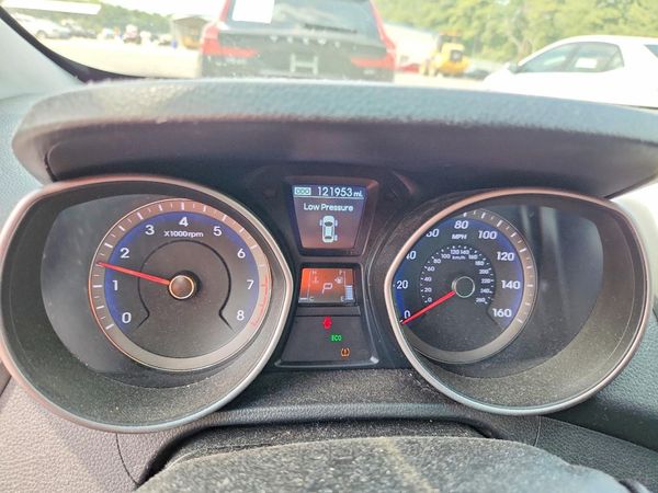 2016 HYUNDAI ELANTRA — ODOM