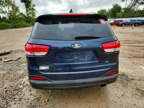 2016 KIA SORENTO L / LX
