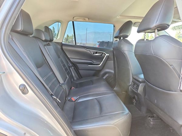 2020 TOYOTA RAV4 XLE Premium — PSRS