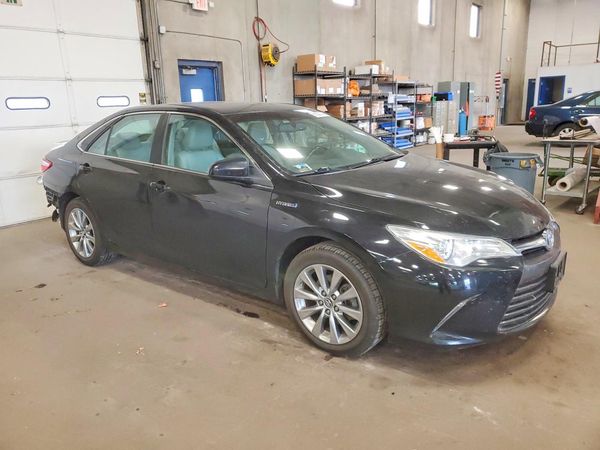 2015 TOYOTA CAMRY SOLA Hybrid