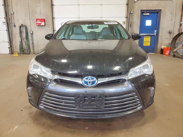 2015 TOYOTA CAMRY SOLA Hybrid