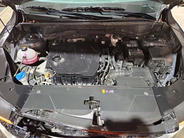 2024 KIA SORENTO S — Engine bay