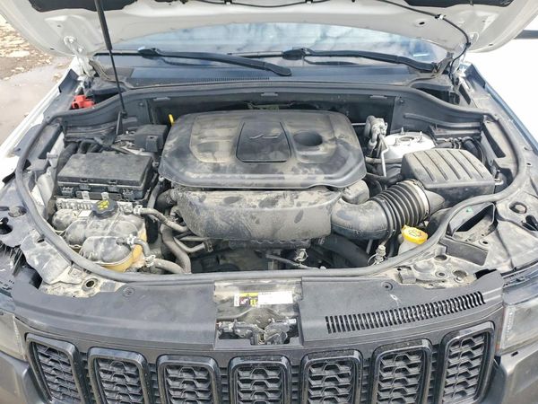 2019 JEEP GRAND CHEROKEE Laredo