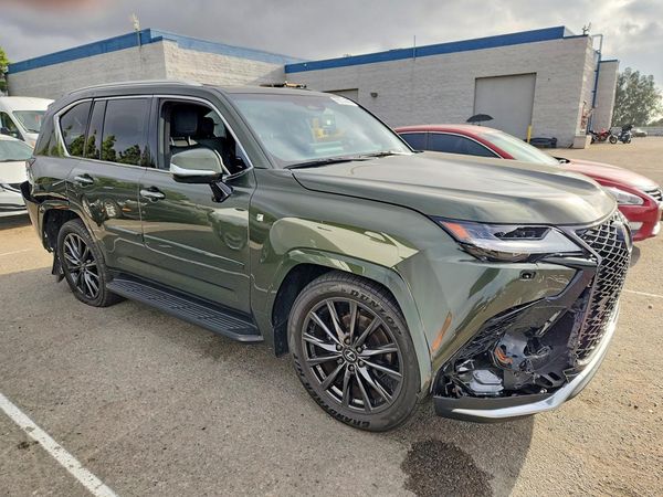 2025 LEXUS LX 600 — Passenger 3/4