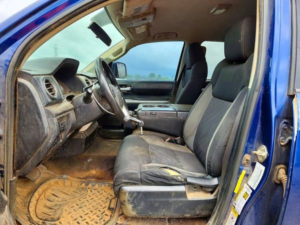 2015 TOYOTA TUNDRA SR5 Grade — DENT