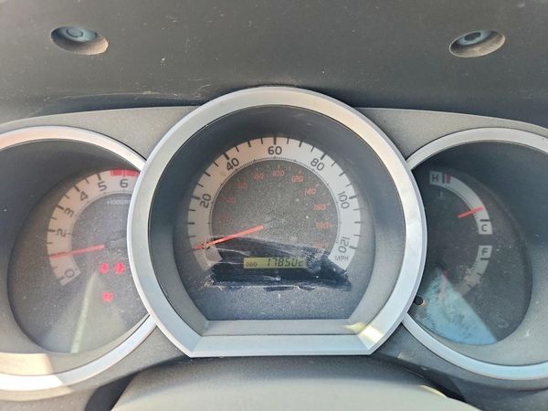 2015 TOYOTA TACOMA Delux Grade