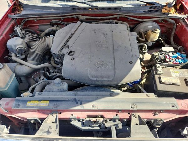 2015 TOYOTA TACOMA Delux Grade