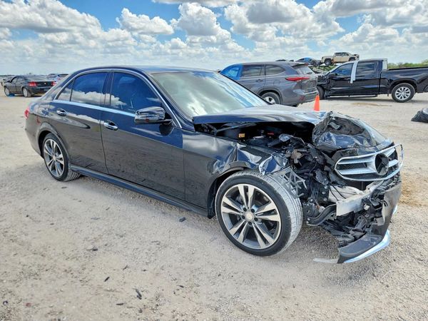 2016 MERCEDES-BENZ E — Passenger 3/4