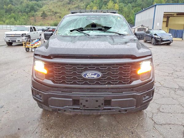 2024 FORD F150