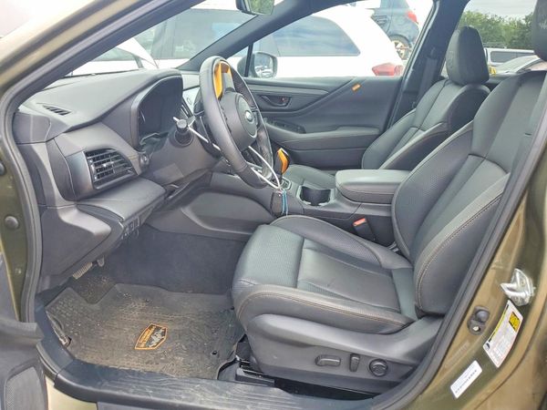 2025 SUBARU OUTBACK — DENT