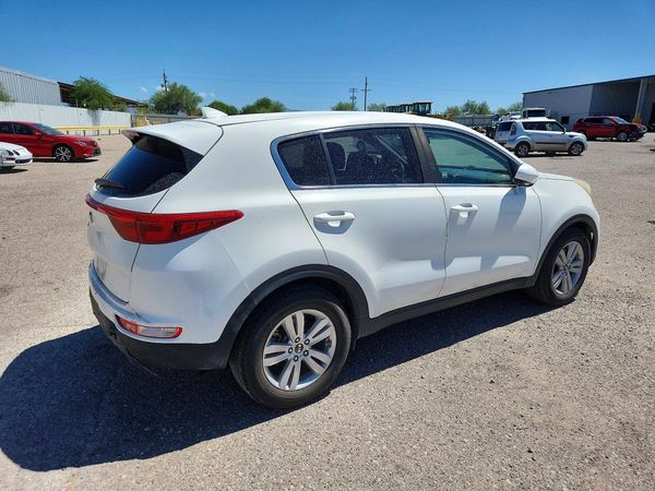 2017 KIA SPORTAGE LX