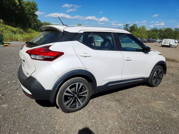 2019 NISSAN KICKS