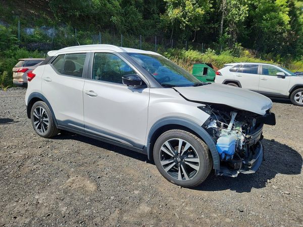 2019 NISSAN KICKS