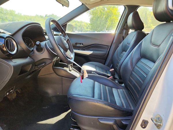 2019 NISSAN KICKS