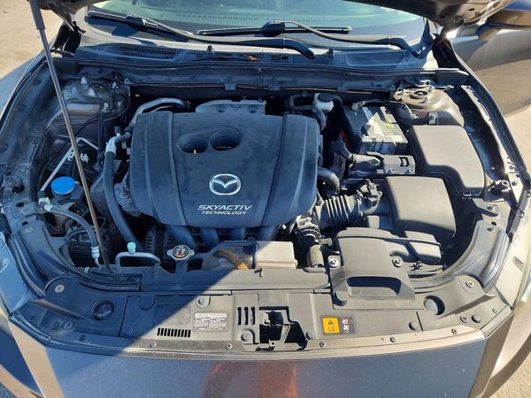 2014 MAZDA 3 — Engine bay