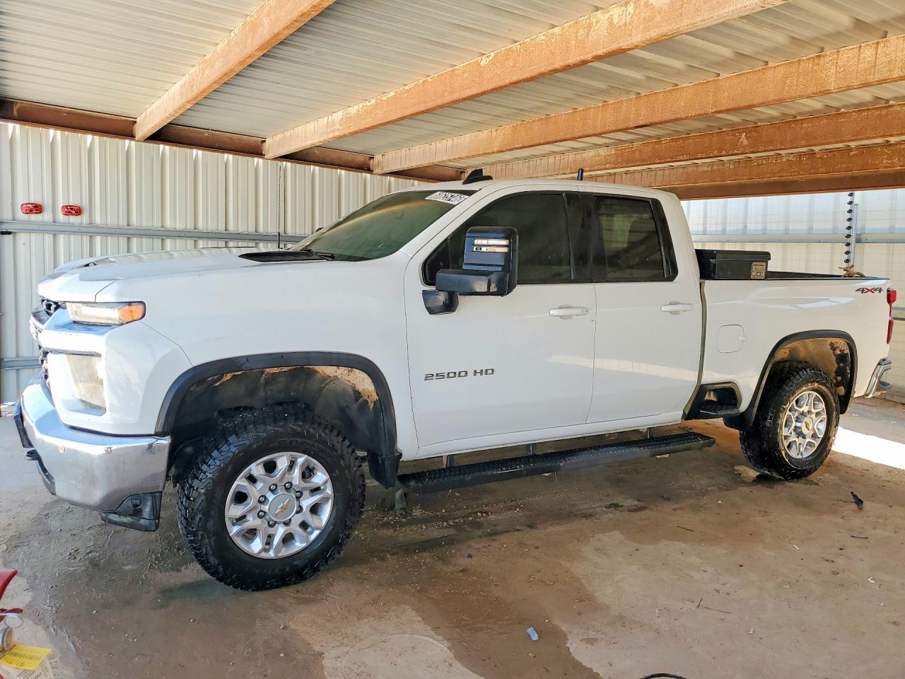 2022 CHEVROLET SILVERADO LT — Front 3/4