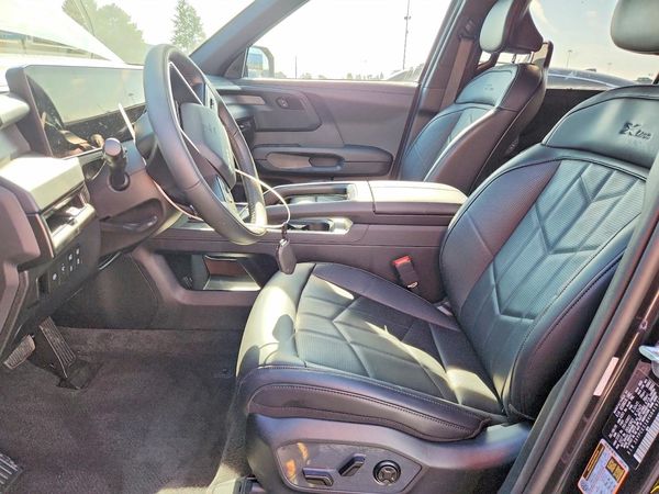 2027 KIA TELLURIDE — DENT