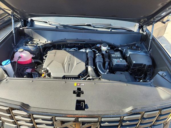 2027 KIA TELLURIDE — Engine bay