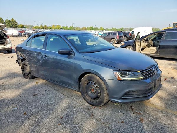 2017 VOLKSWAGEN JETTA — Passenger 3/4