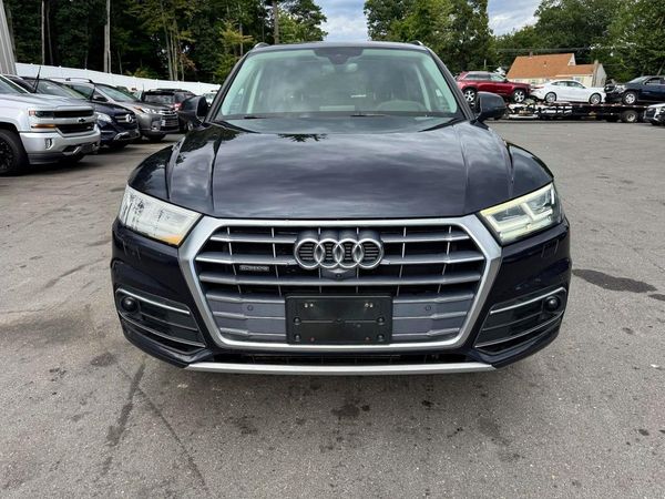 2020 AUDI Q5 quattro Prestige