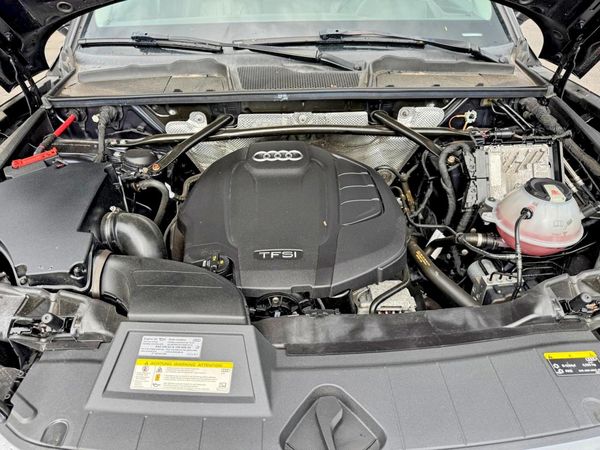 2020 AUDI Q5 quattro Prestige