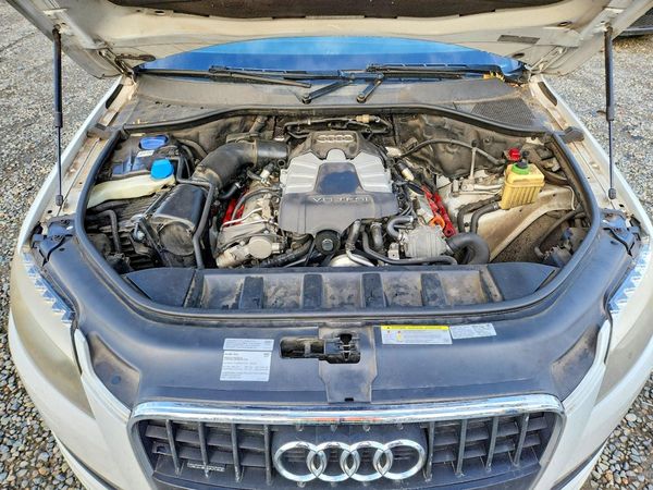 2013 AUDI Q7 Premium Plus