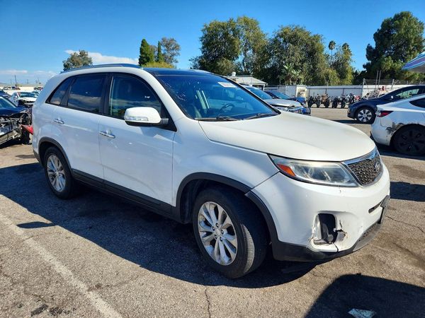 2014 KIA SORENTO